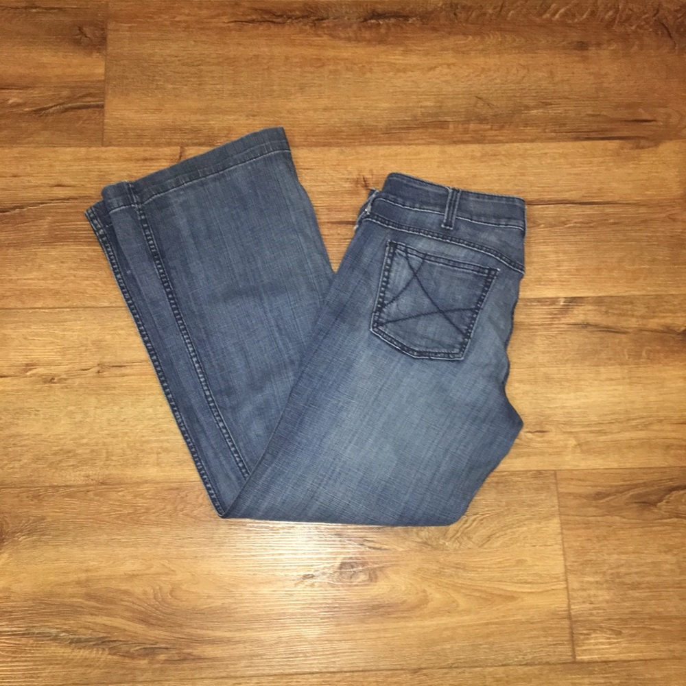 Ariat bell bottoms! Size 32 Regular!